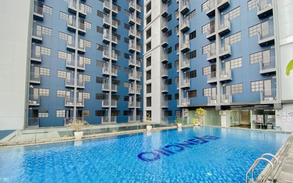 Wooden Nest 2Br Without Living Room At Evenciio Margonda Apartment