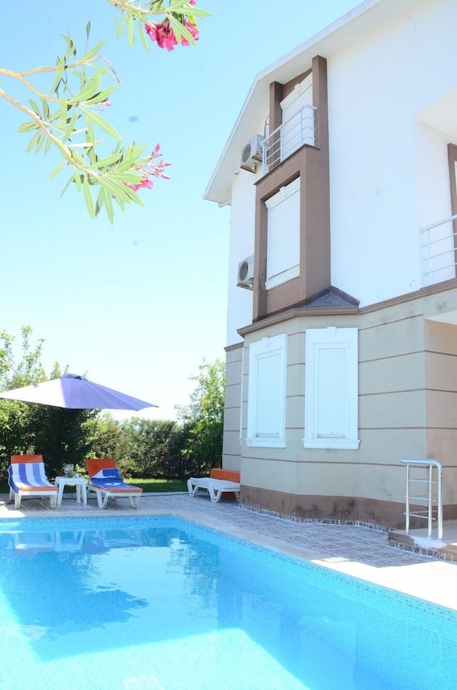 Villa Bouzid