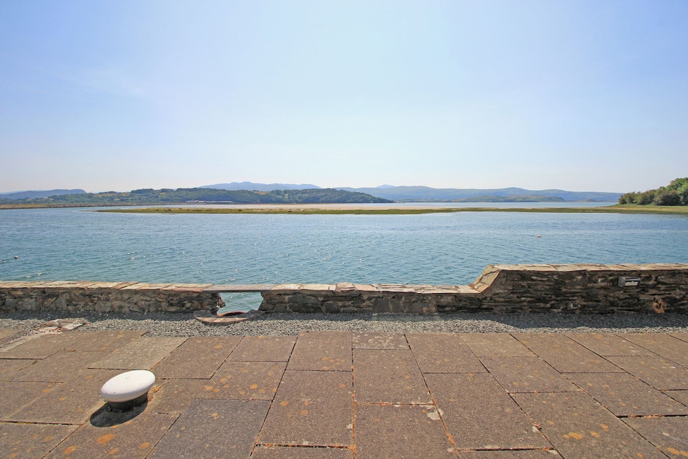 31C South Snowdon Wharf