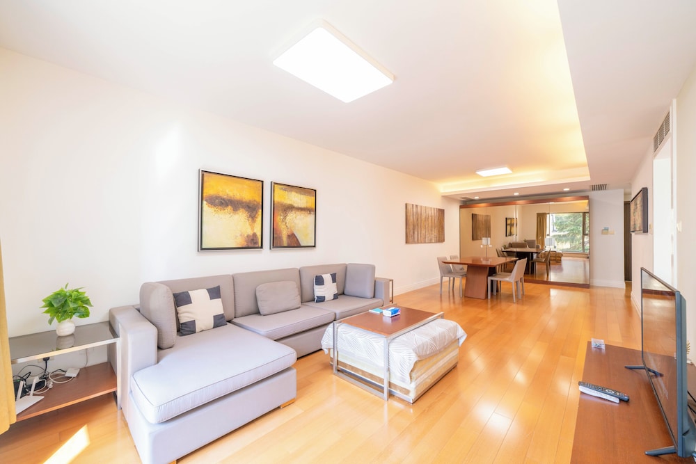 Tyms Cozy 2BR 1BA Apt Xuhui Metro