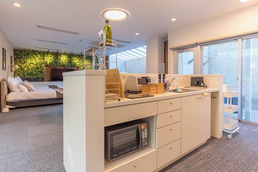 Bijou Suites AI PREMIUM