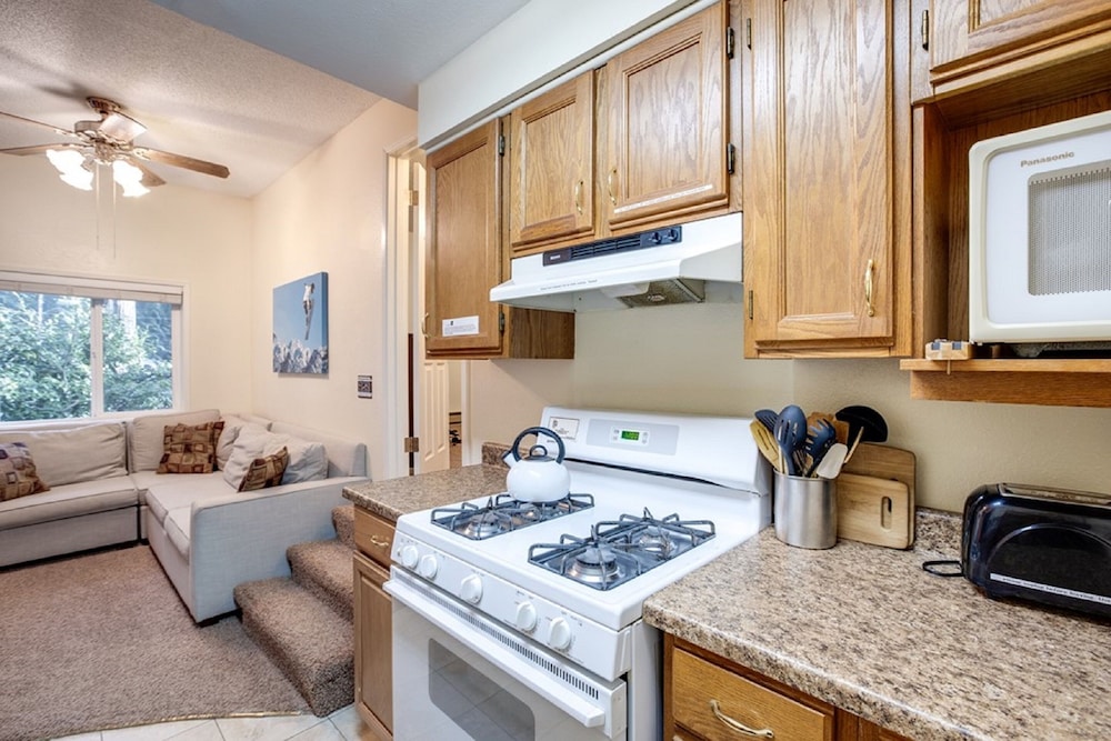 36sll Pet Friendly - Economical, Kitchen - Sleep 5