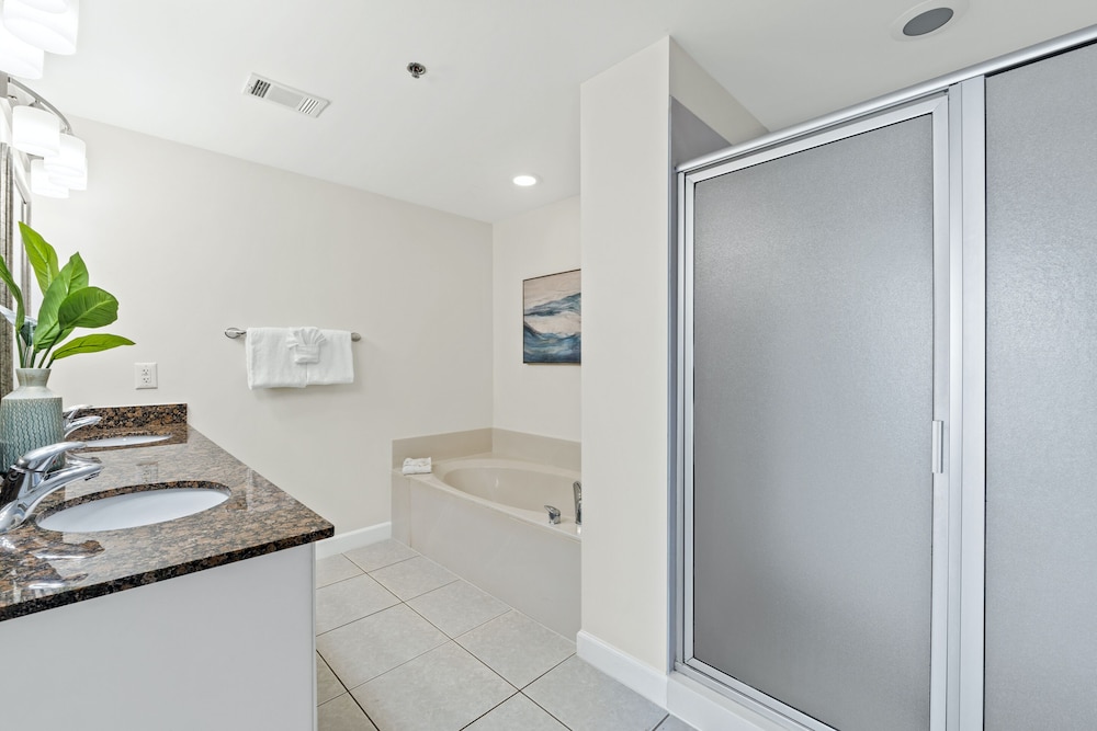 Splash Beach Resort by Panhandle Getaways