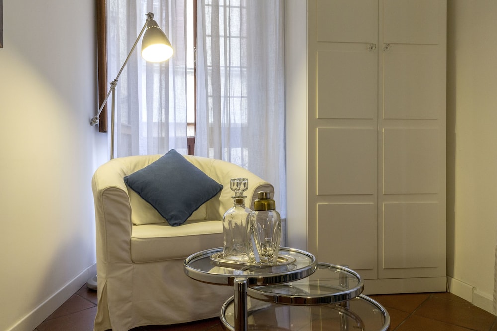 Gianicolo's Hill Suite Apartment