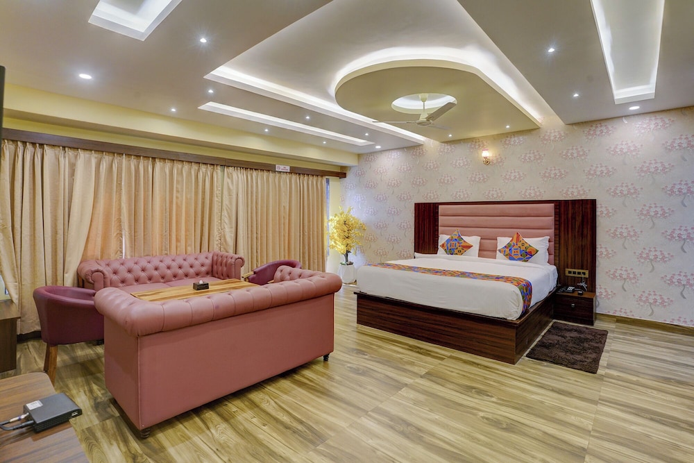 FabHotel Prime SN Blue