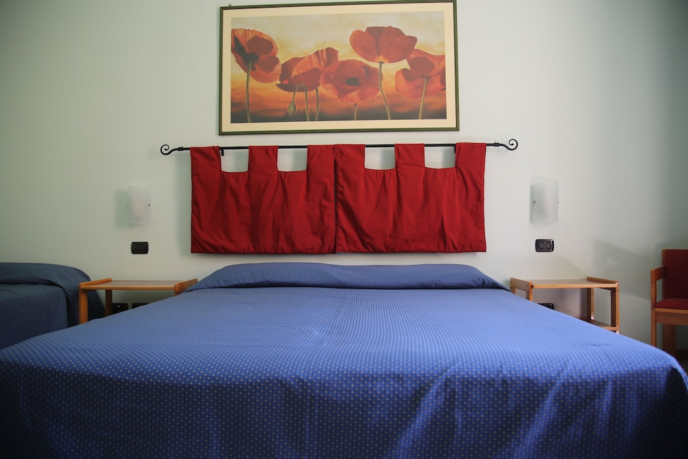 Hotel Miramare en Otranto — bedroom