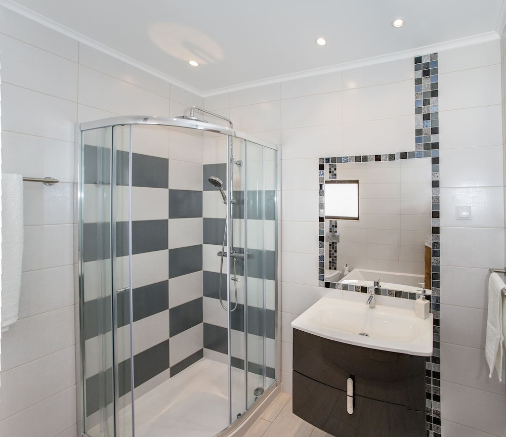 Floresta Fabulous Villa Close to Beach and Golf