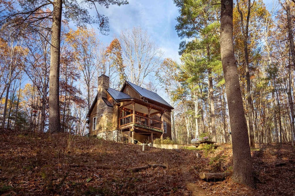 Blue Ridge Beech Cabin
