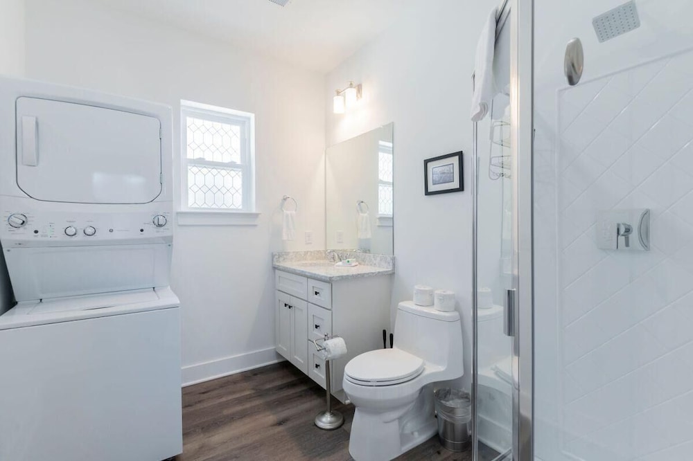 Charming Old Town Loft, Nestled in the Heart of Historic Bluffton, SC