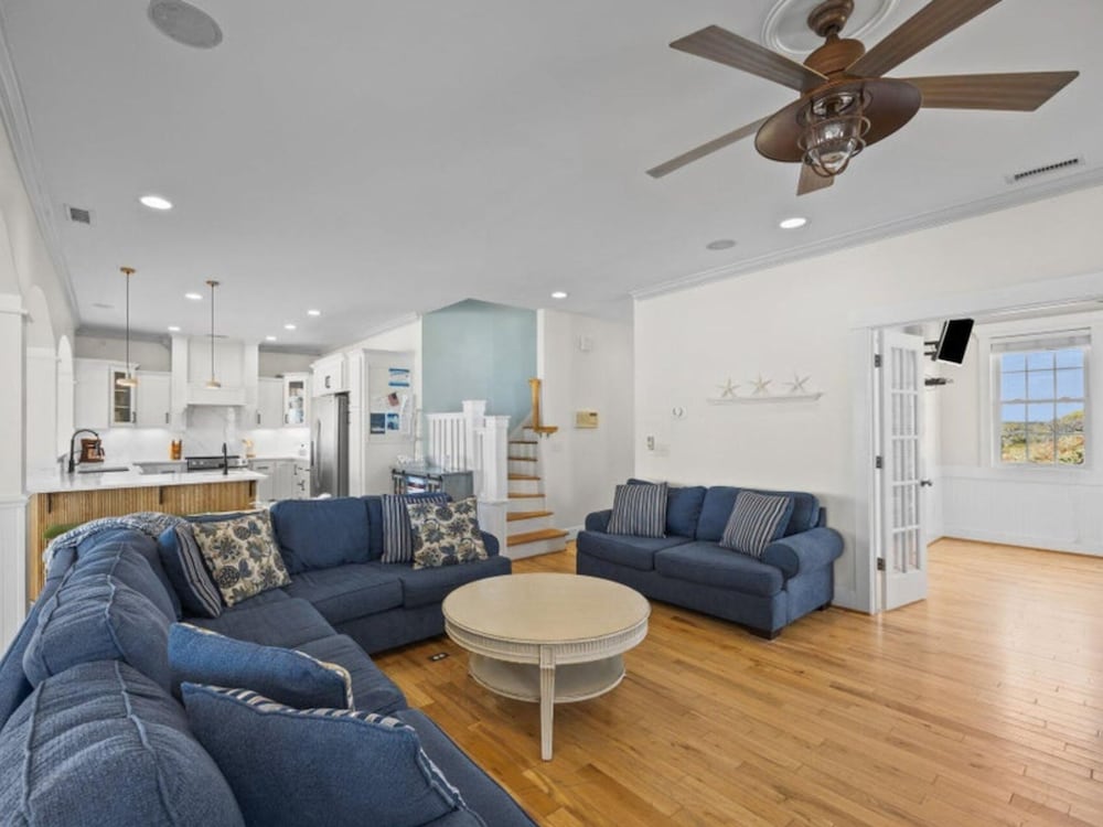 Ocean's Edge by Topsail Realty