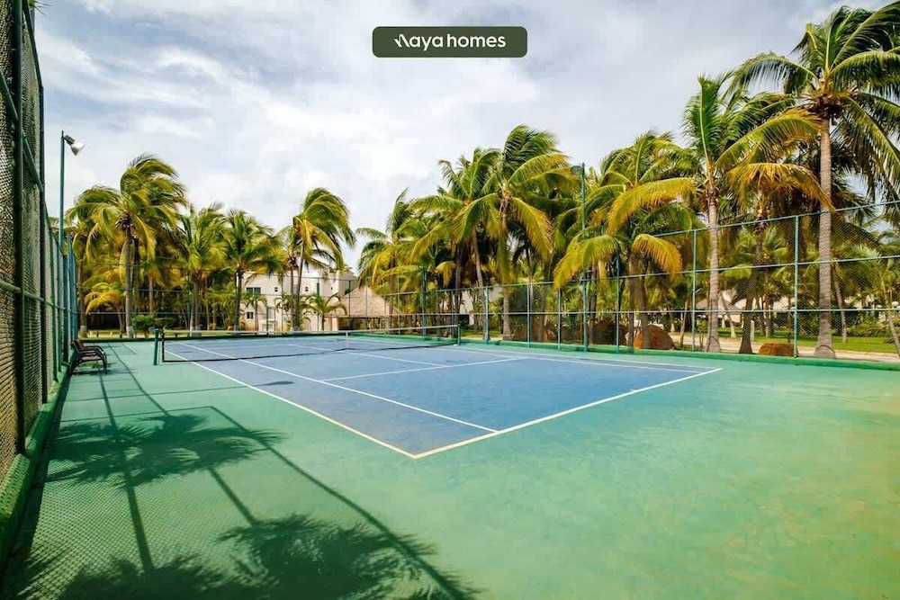 Amazing House -private Pool - Tennis - Paddle Cour