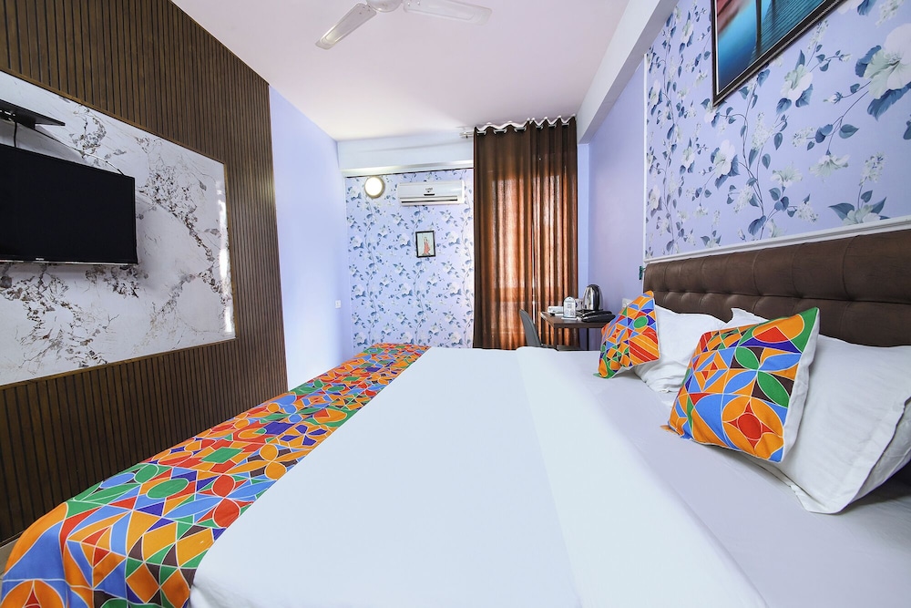 Fabhotel Clement