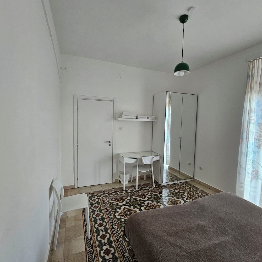 Room & Parking