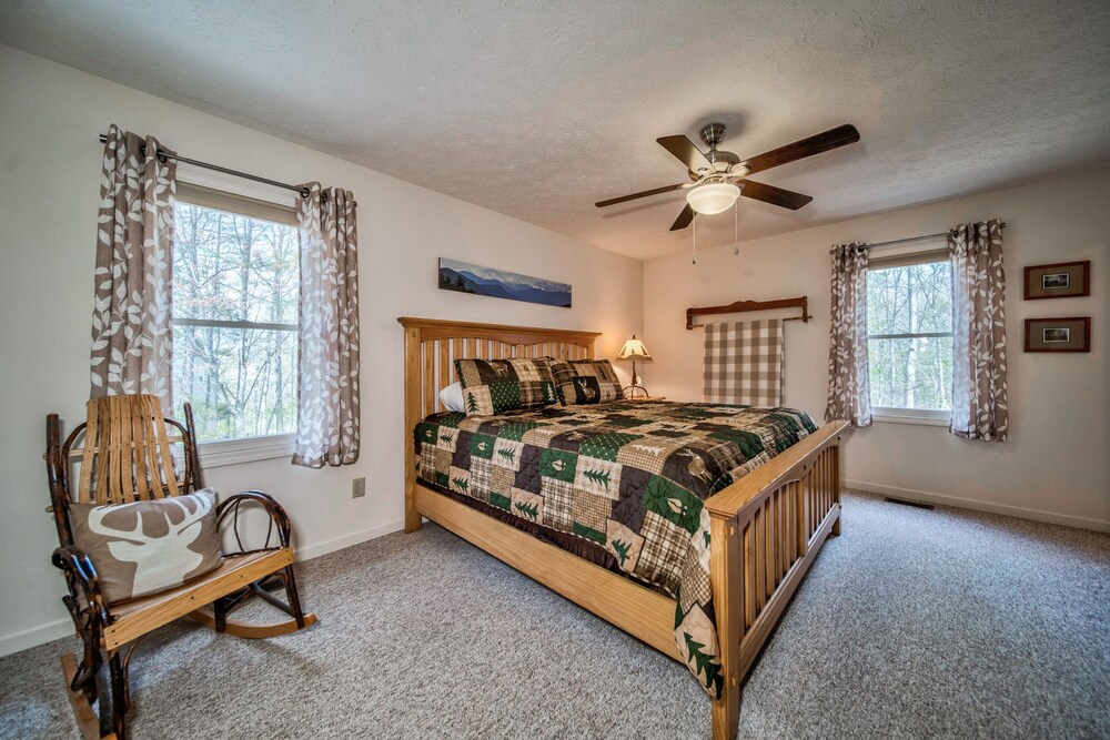 Leisure Bear Lodge view 2