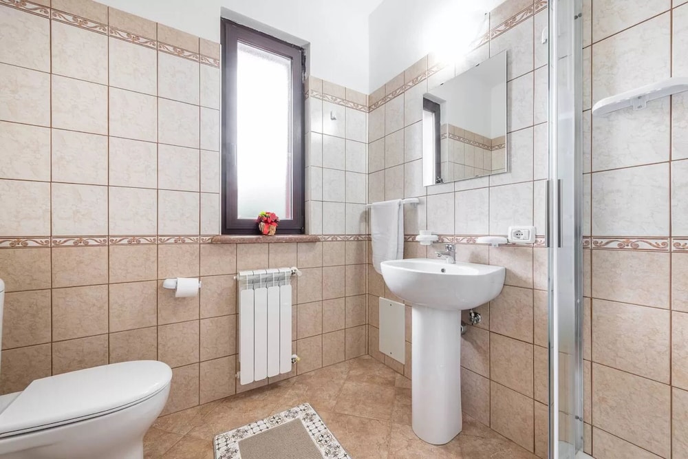 Amazing Detached Villa for 8 Guests Near Stintino