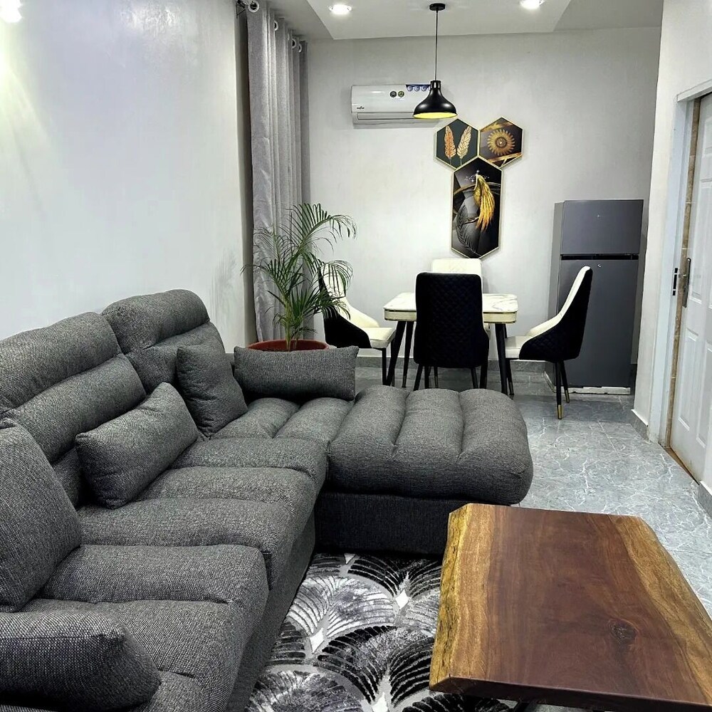Bott Apartment