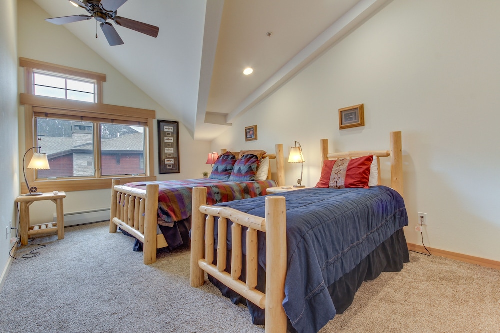 Lovely Big Sky Getaway Near Skiing & Golf! view 5