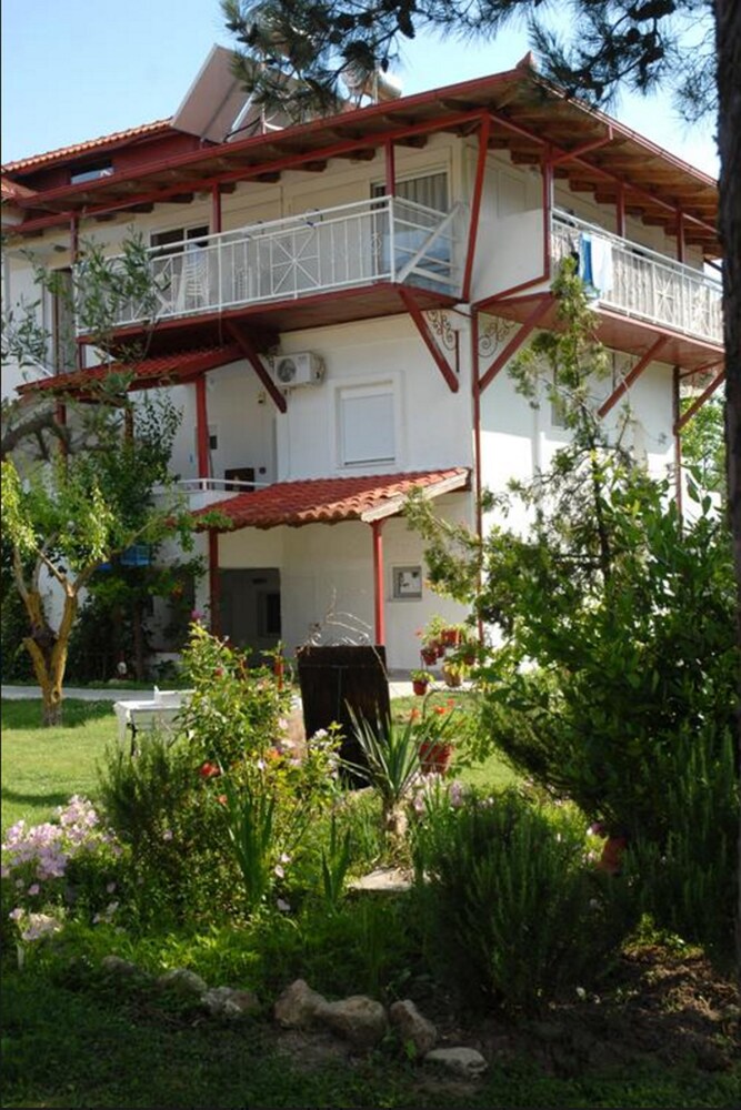Xanthos Rooms