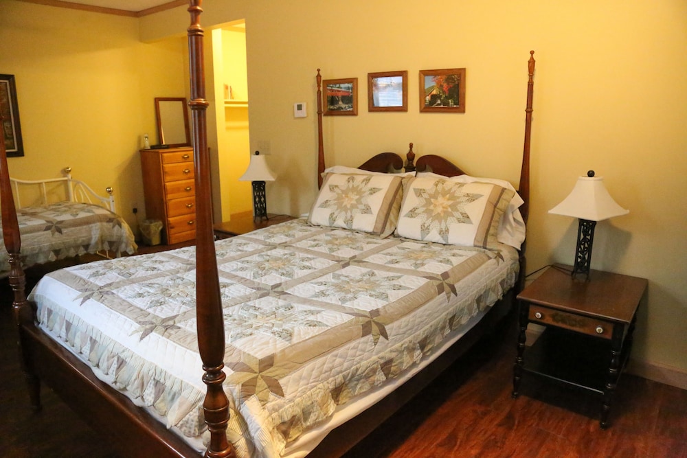 Plymouth Vacations - Salt Ash Inn - Property Image 17