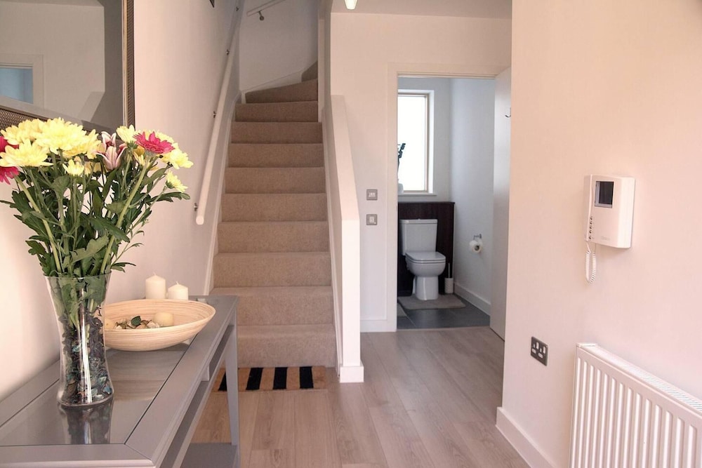 East Central London - Sleeps 6 - Pet Friendly