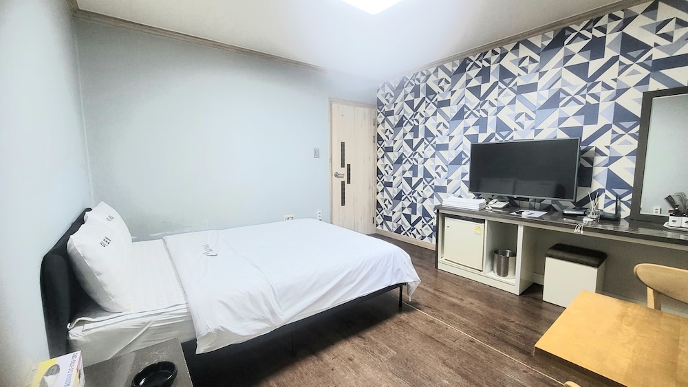 e motel