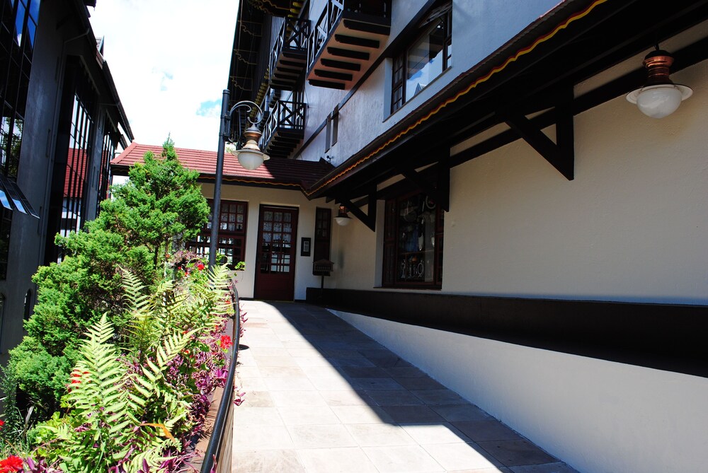 Apartamento Pedras Brancas 016
