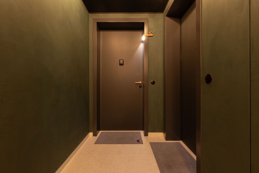 Exclusive Apartment by Renters Prestige view 3