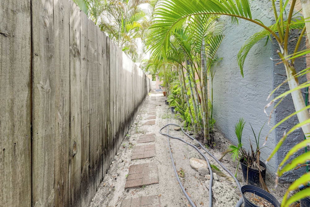 3 Mi to Beach: Pet-friendly Gem in Hollywood