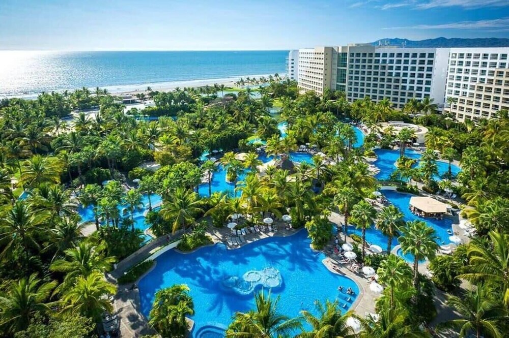 4BD Nuevo Vallarta Luxury Resort OceanV
