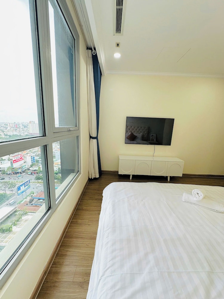 Landmark 5 Vinhomes Central Apartment