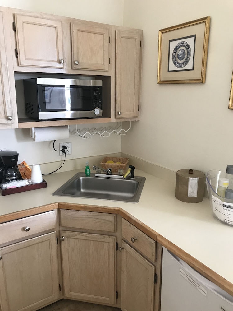 New Orleans House - Gay Men Adult Resort