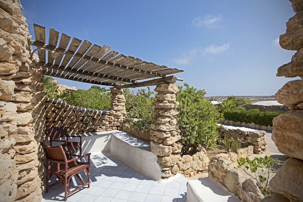 Albergo I Dammusi Di Borgo Cala Creta photo 4