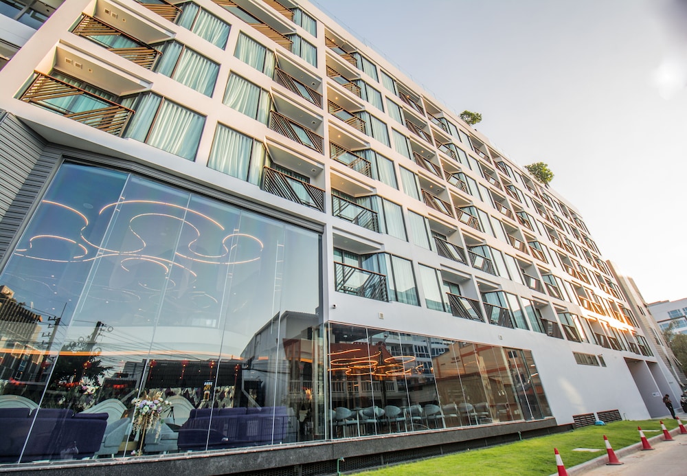 Hotel Amethyst Hotel Pattaya - Image 1