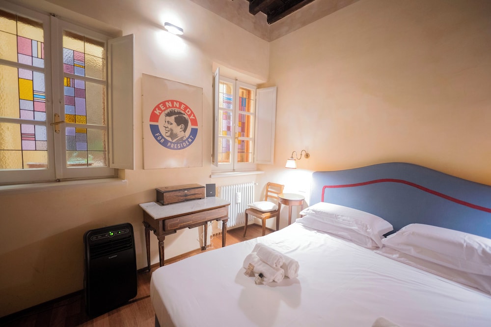 Campo De' Fiori Apartments