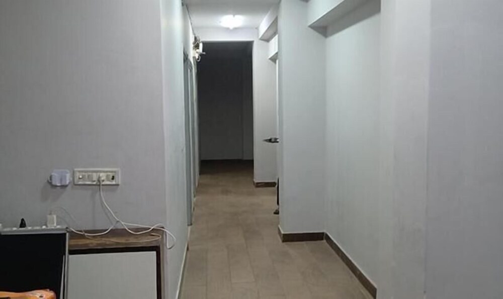 Fabhotel Jaipahari Palace