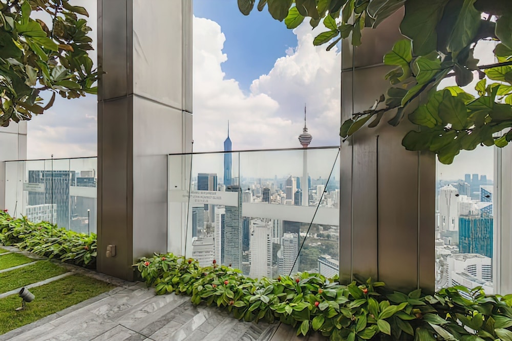 Tropicana The Residences KLCC Skypool