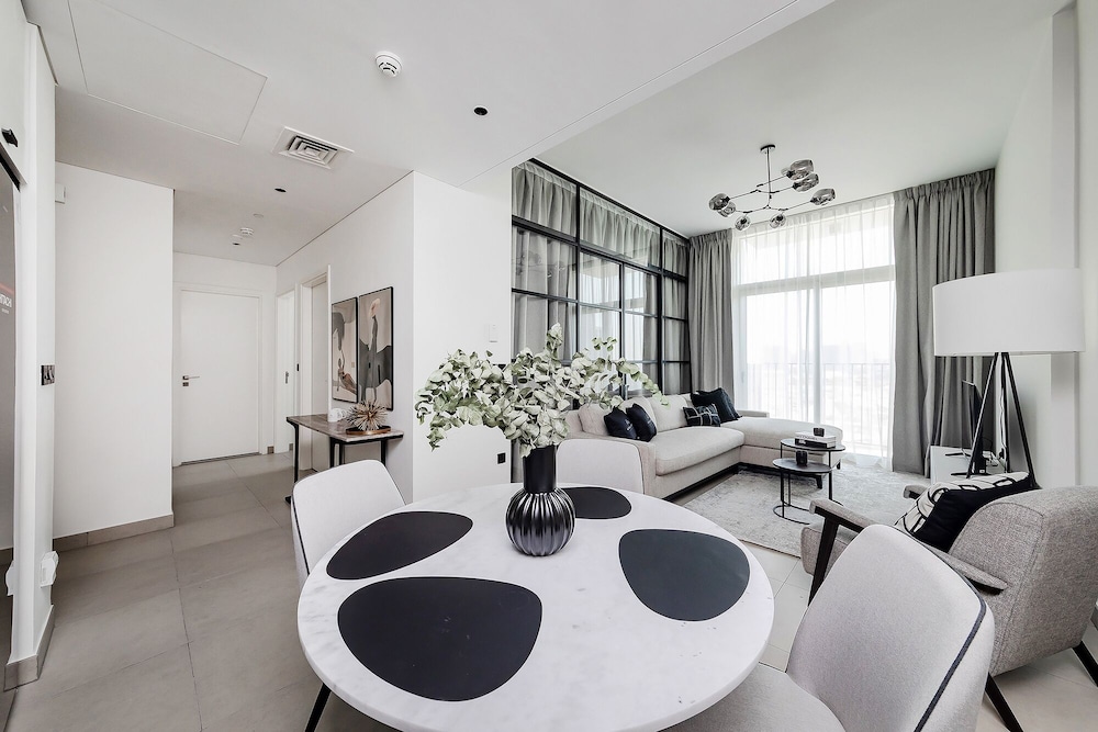 Deluxe 2BR Apartments at Socio