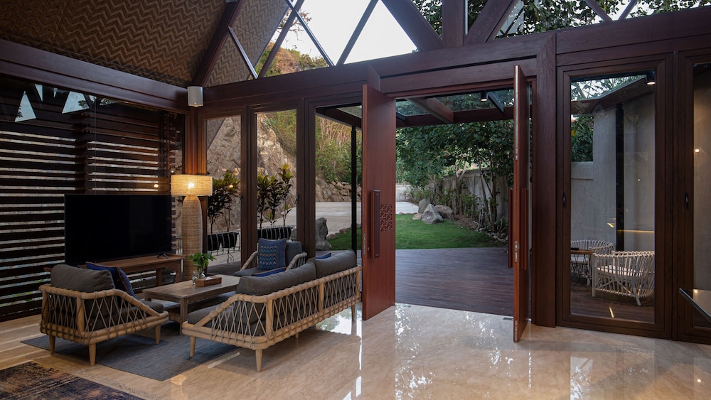 Plataran Komodo Resort & Spa 4