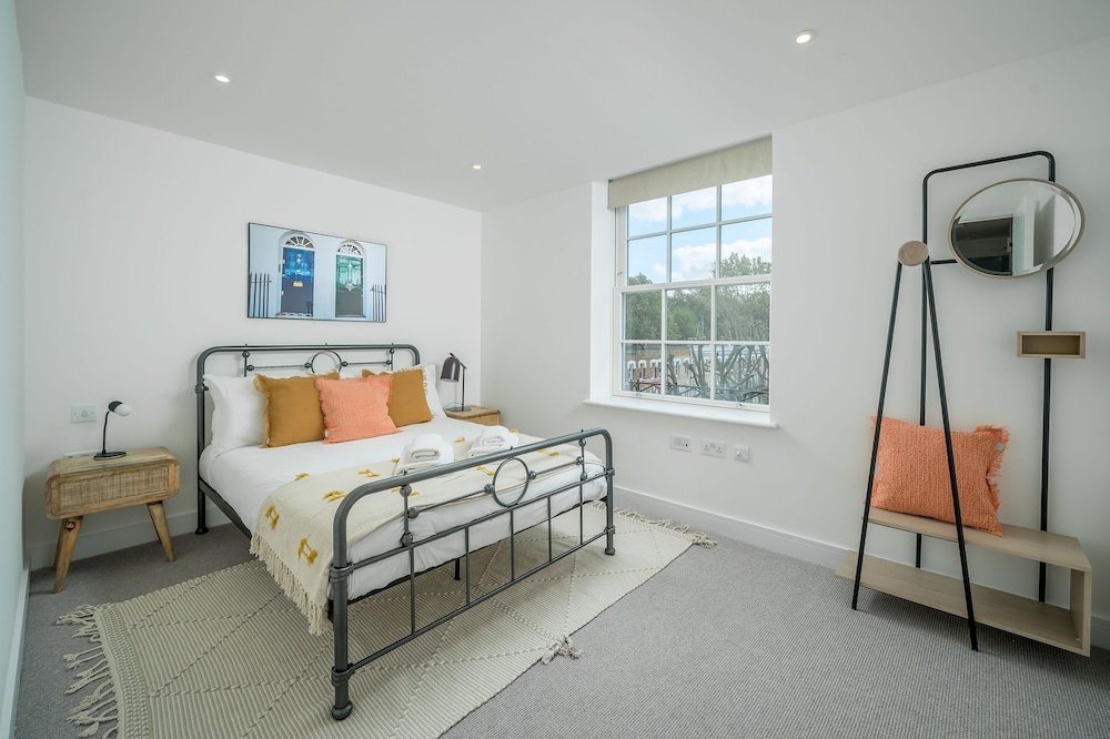 Charming apartment near Holland Park