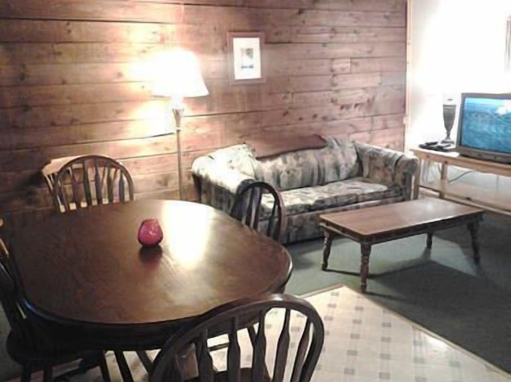 Cold Spring Lodge