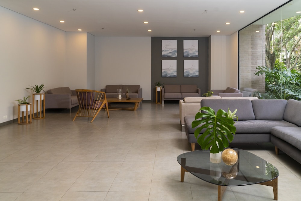 Apartamentos Class Suites by HOUSY HOST