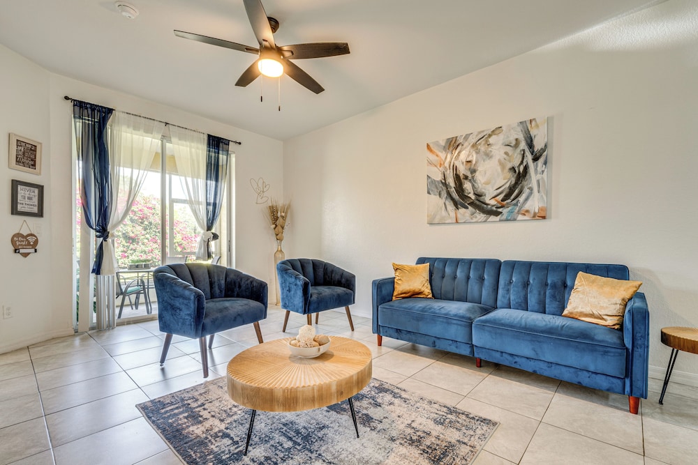 Pool Access: Family-friendly Poinciana Condo!