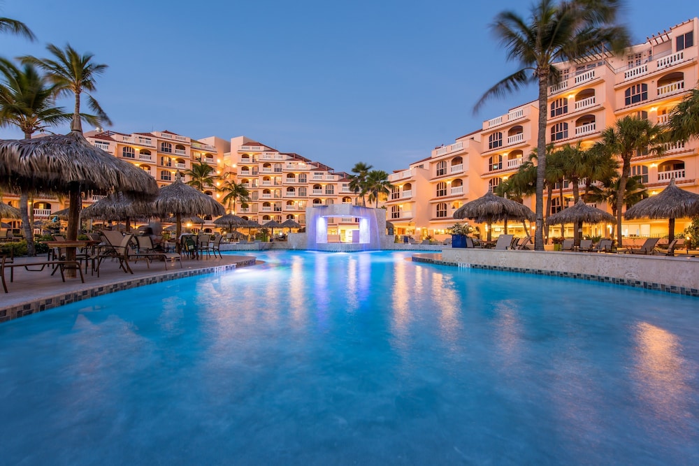 Playa Linda Beach Resort - Property Image 1