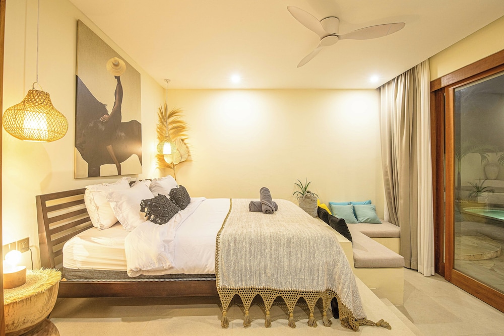 Luxury 4BR Villa With Private Pool in Canggu