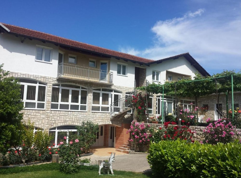 Elez Serenity Guesthouse
