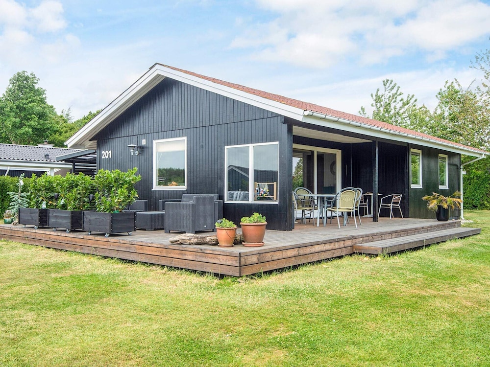 6 Person Holiday Home in Juelsminde