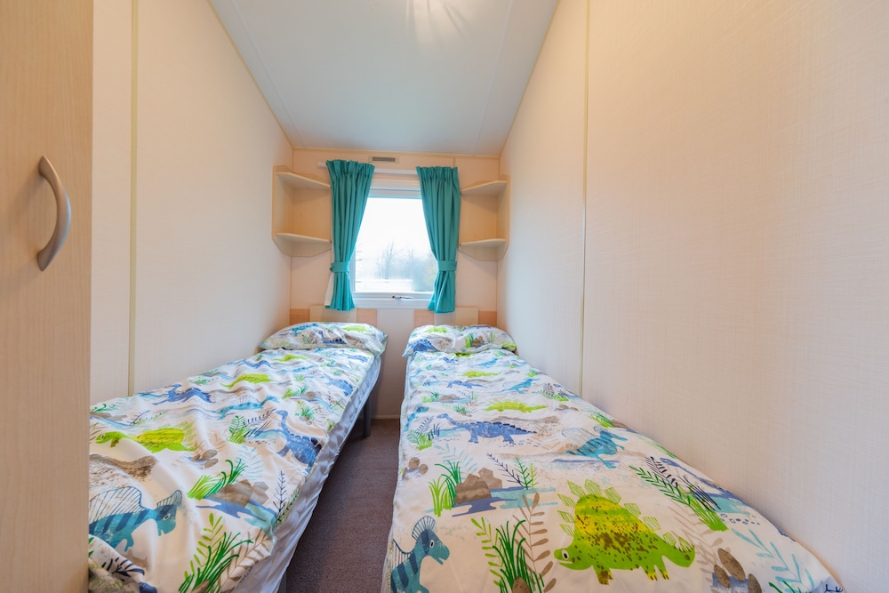Family Caravan at Beautiful Three Lochs Park view 3