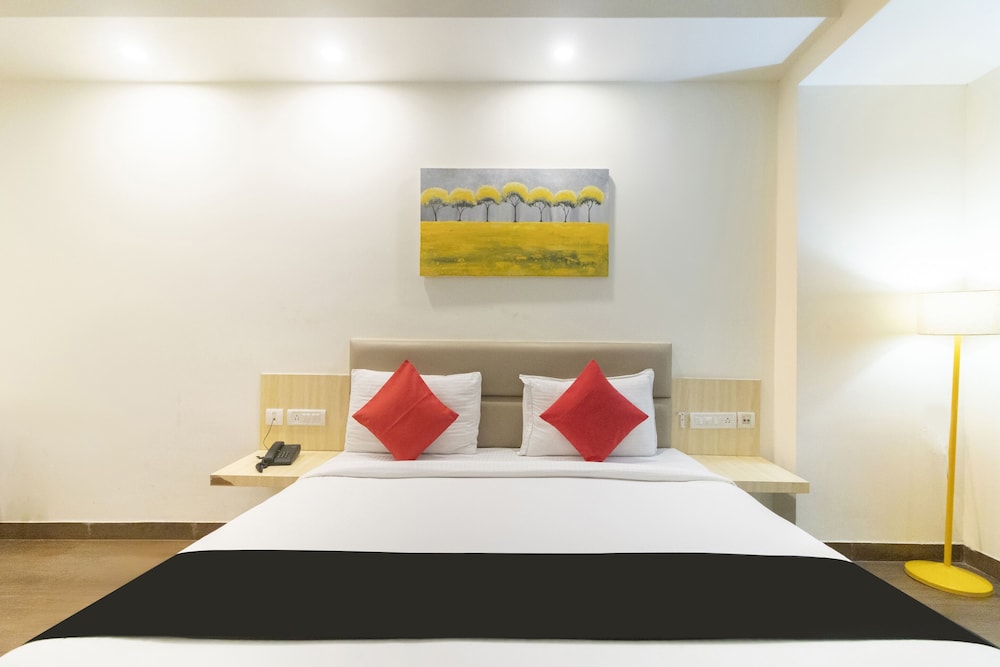 OYO 16340 Yellow Hotels