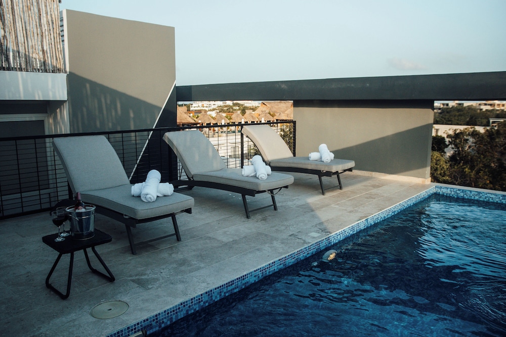 Elegant Loft in Tulum with Pool & Gym