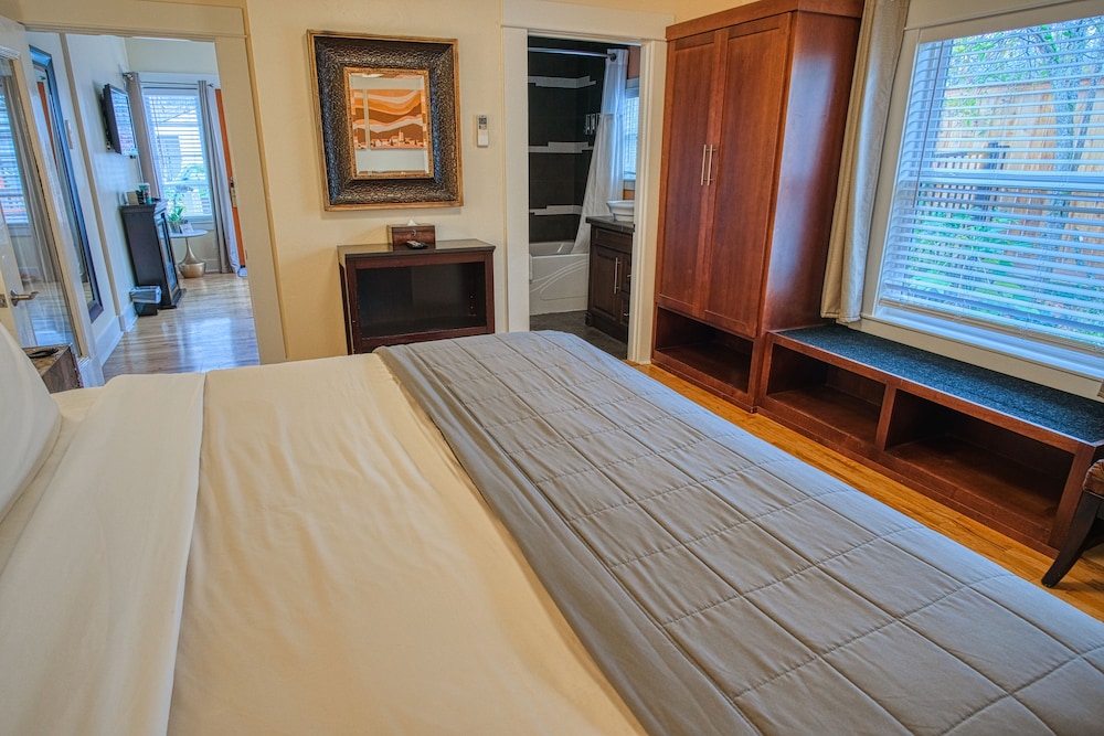 Ashland Vacations - Palm Cottages - Property Image 57